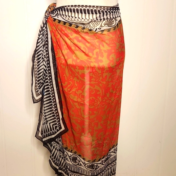 Soaked.red black and white printed Resort Wear swim Sarong coverup/ scarf/top - Picture 4 of 10